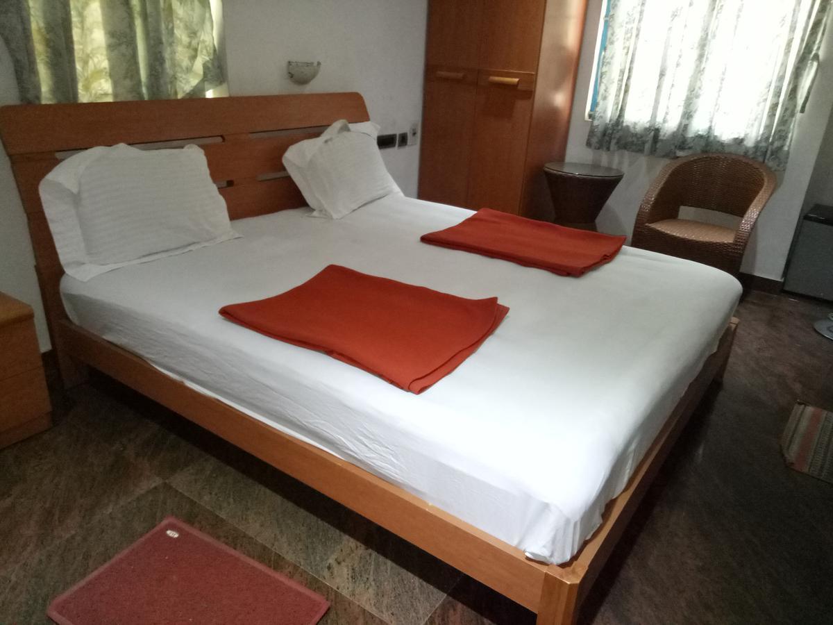 Grand International Erode Exterior foto