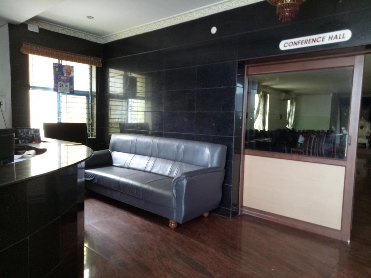 Grand International Erode Exterior foto